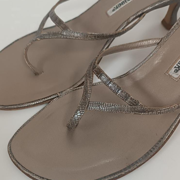 Sandália Manolo Blahnik Cinza - 38