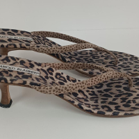 Sandália Manolo Blahnik Onça - 38