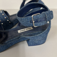 Sandália Miu Miu Denim Pedraria-35