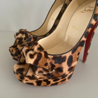 Peep Toe Christian Louboutin Cavalino Onça-38