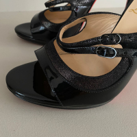 Peep Toe Christian Louboutin Verniz Preto-36
