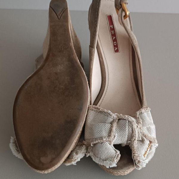 Sandália Prada Anabela Cinza - 35