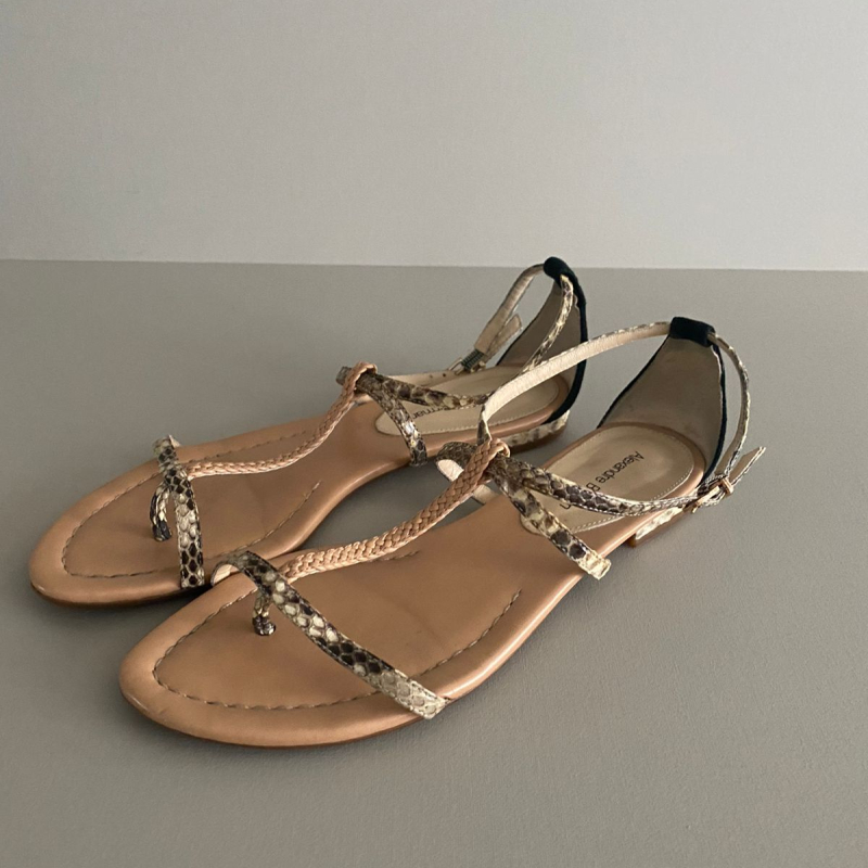 Sandália Rasteira Alexandre Birman Python Bege - 36