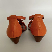 Sandália Tory Burch Couro Laranja Logo - Nunca Usada - 36