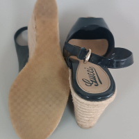 Sandália Gucci Anabela Verniz Preto - 37