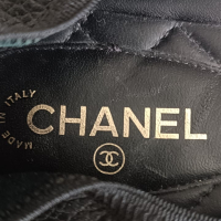 Sapatilha Chanel Cap Toe Couro Preta-38