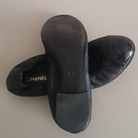 Sapatilha Chanel Cap Toe Couro Preta-38