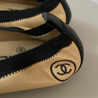 Sapatilha Chanel Couro Bege-35