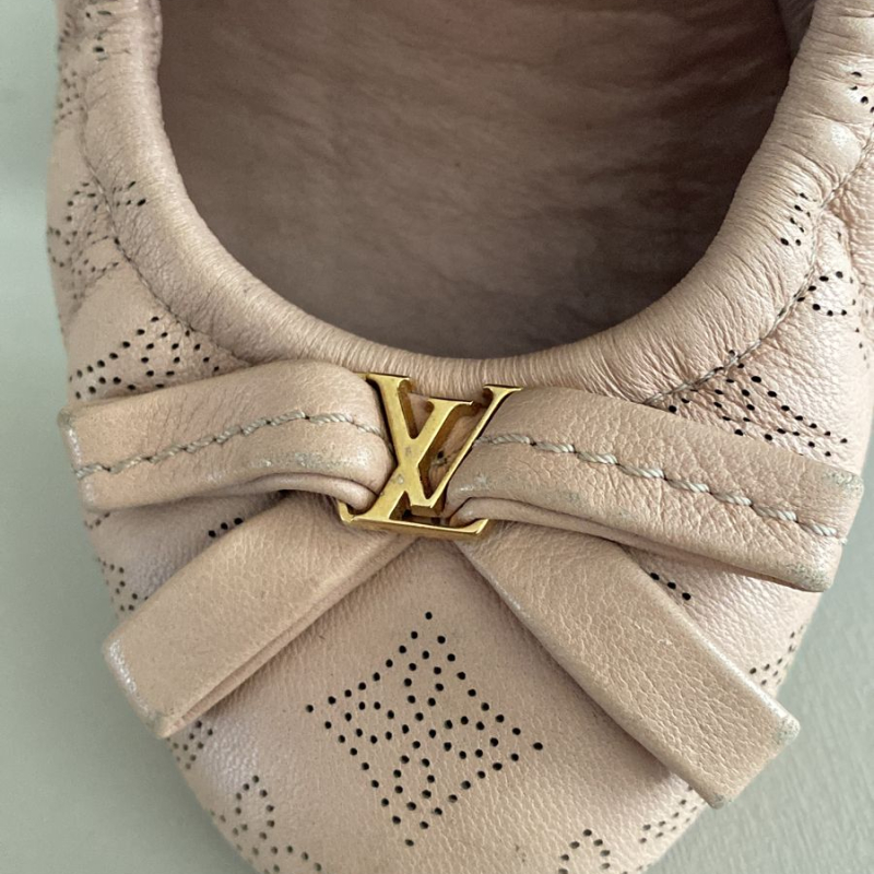 Sapatilha Louis Vuitton Nude - 36
