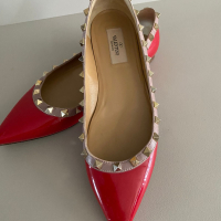 Sapatilha Valentino Rockstud Verniz Vermelha-37
