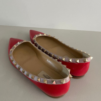 Sapatilha Valentino Rockstud Verniz Vermelha-37