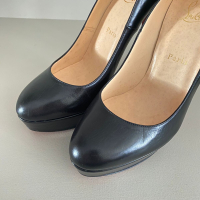 Sapato Christian Louboutin Preto-38