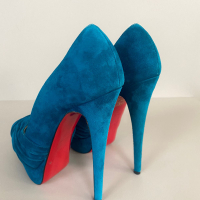 Scarpin Christian Louboutin Suede Verde-34