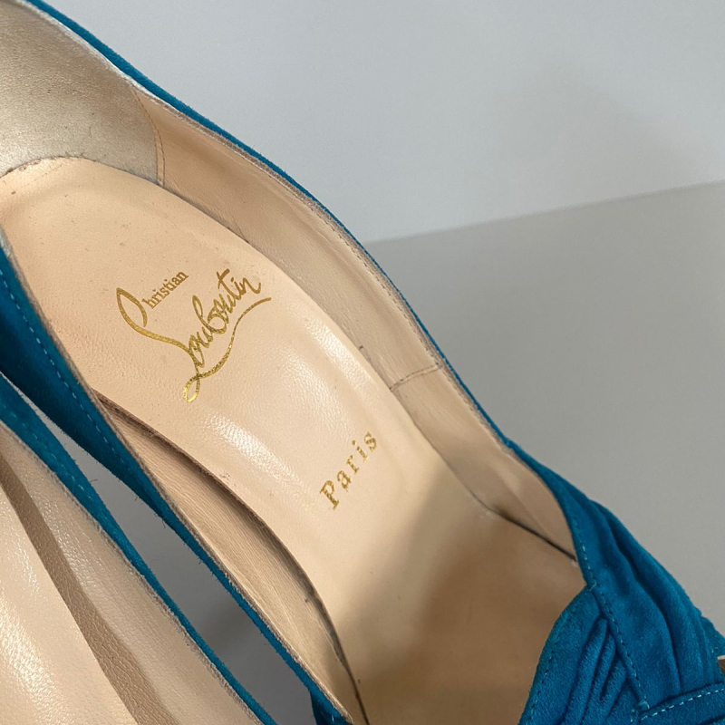 Scarpin Christian Louboutin Suede Verde-34