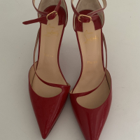 Sapato Christian Louboutin Verniz Vermelho - 36