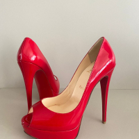 Sapato Peep Toe Christian Louboutin Verniz Vermelho-38