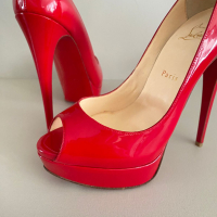 Sapato Peep Toe Christian Louboutin Verniz Vermelho-38