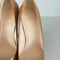 Sapato Pump Christian Louboutin Caramelo-38