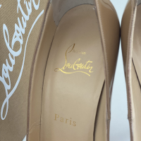 Sapato Pump Christian Louboutin Verniz Bege