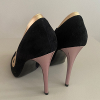 Scarpin Fendi Preto Suede-35