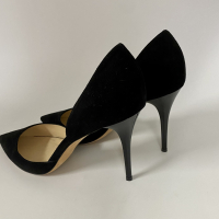 Scarpin Jimmy Choo Addison Suede Preto
