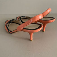 Scarpin Prada Bicolor - 36