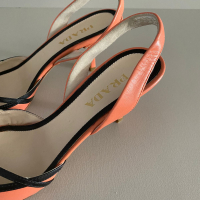 Scarpin Prada Bicolor - 36