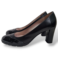 Scarpin Salvatore Ferragamo Couro Verniz Preto-38