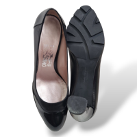 Scarpin Salvatore Ferragamo Couro Verniz Preto-38