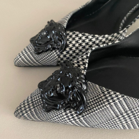 Scarpin Versace Tecido Embellished - 36