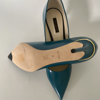 Scarpin Louis Vuitton Verde Nunca usado - 40