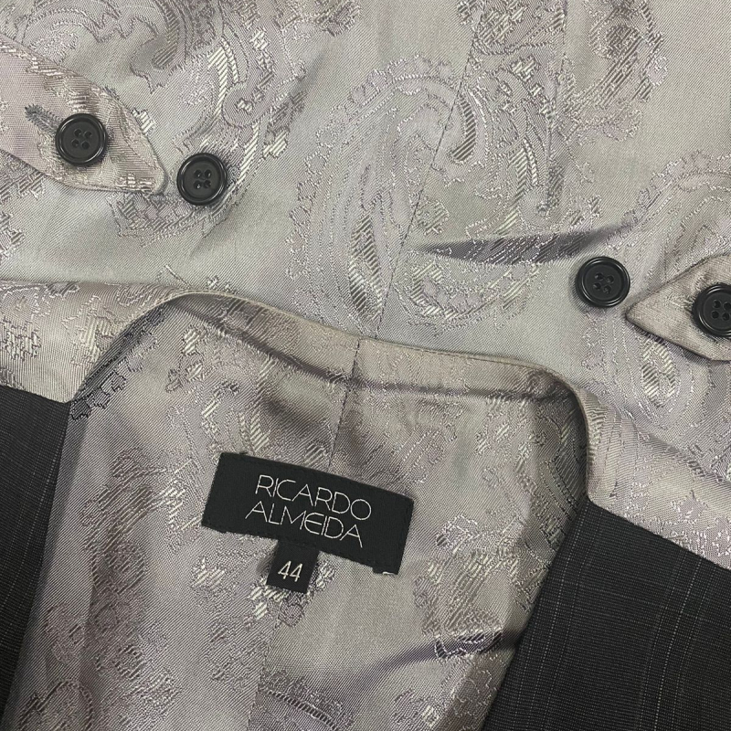 Terno Calça e Colete Ricardo Almeida