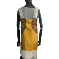 Vestido Bottega Veneta Seda Mostarda-40
