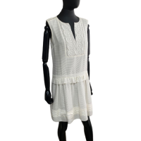 Vestido Burberry Off-White-40