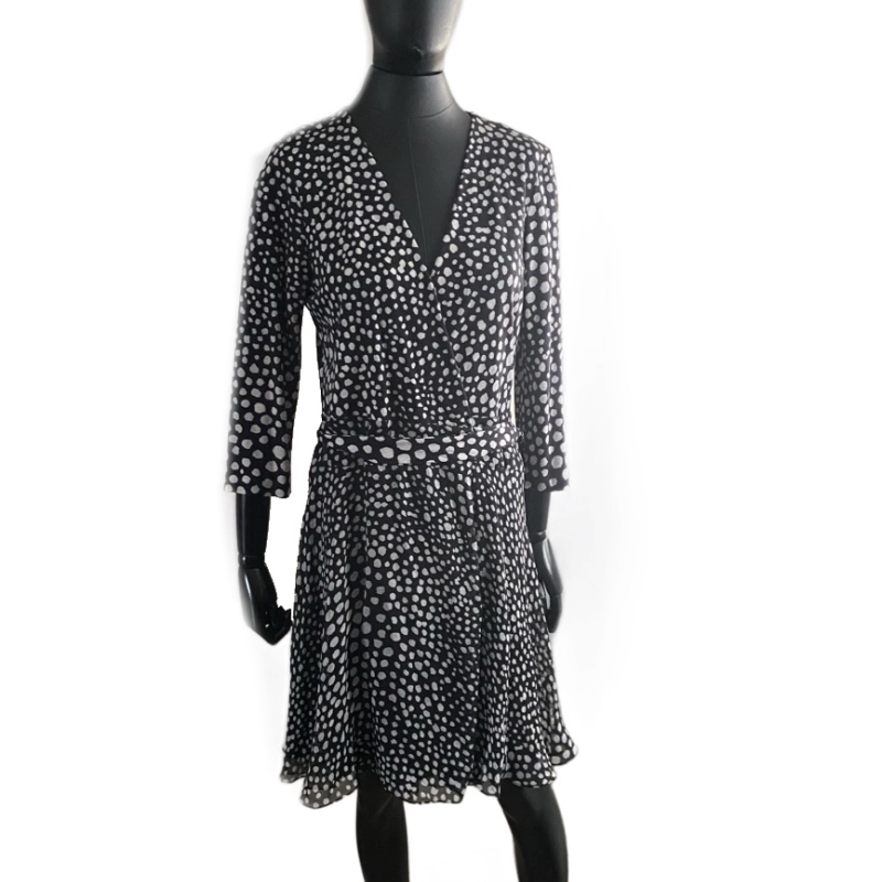 Vestido Diane Von Furstenberg Estampado Poá Preto Vestido Diane Von Furstenberg Estampado Poá Preto