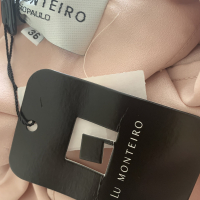 Vestido Lu Monteiro Tecido Rosa Manga de Pregas