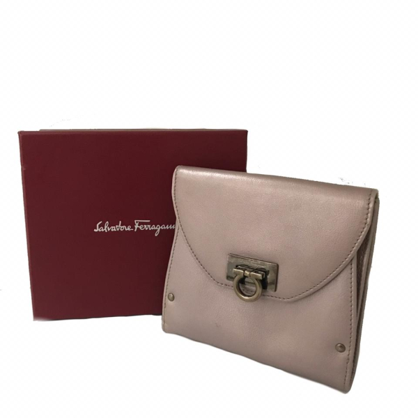 Carteira Salvatore Ferragamo Lilás Metalizada