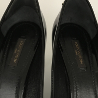Sapato Louis Vuitton Verniz Preto - 35