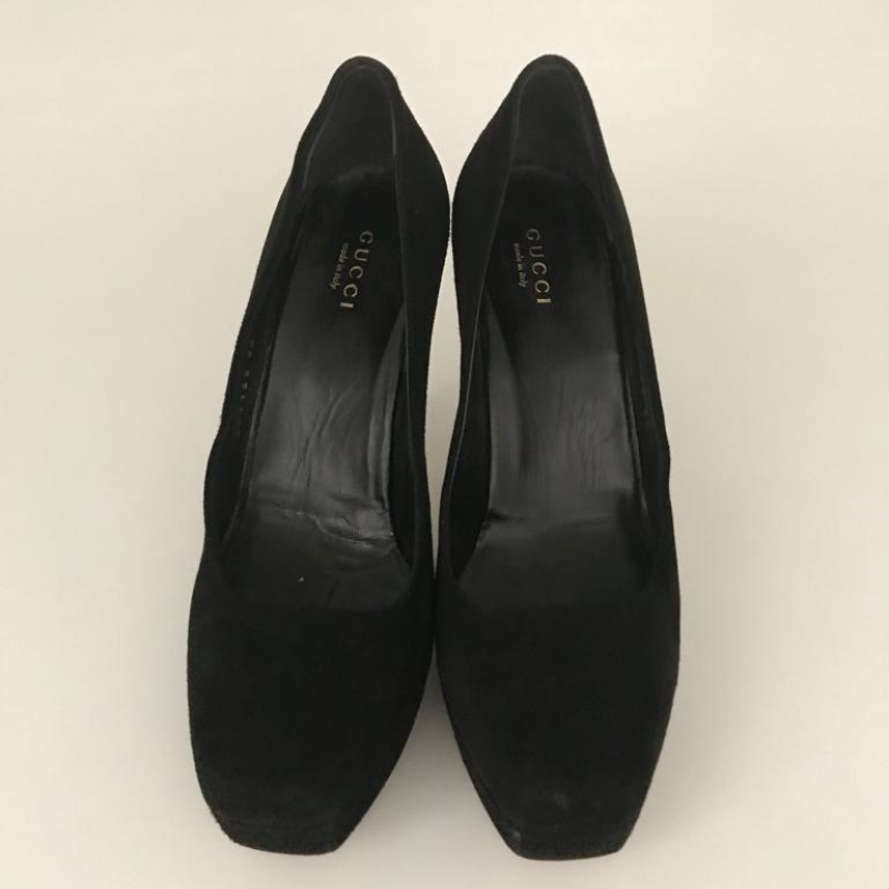 Scarpin Gucci Camurça Preta - 34 Scarpin Gucci Camurça Preta - 34